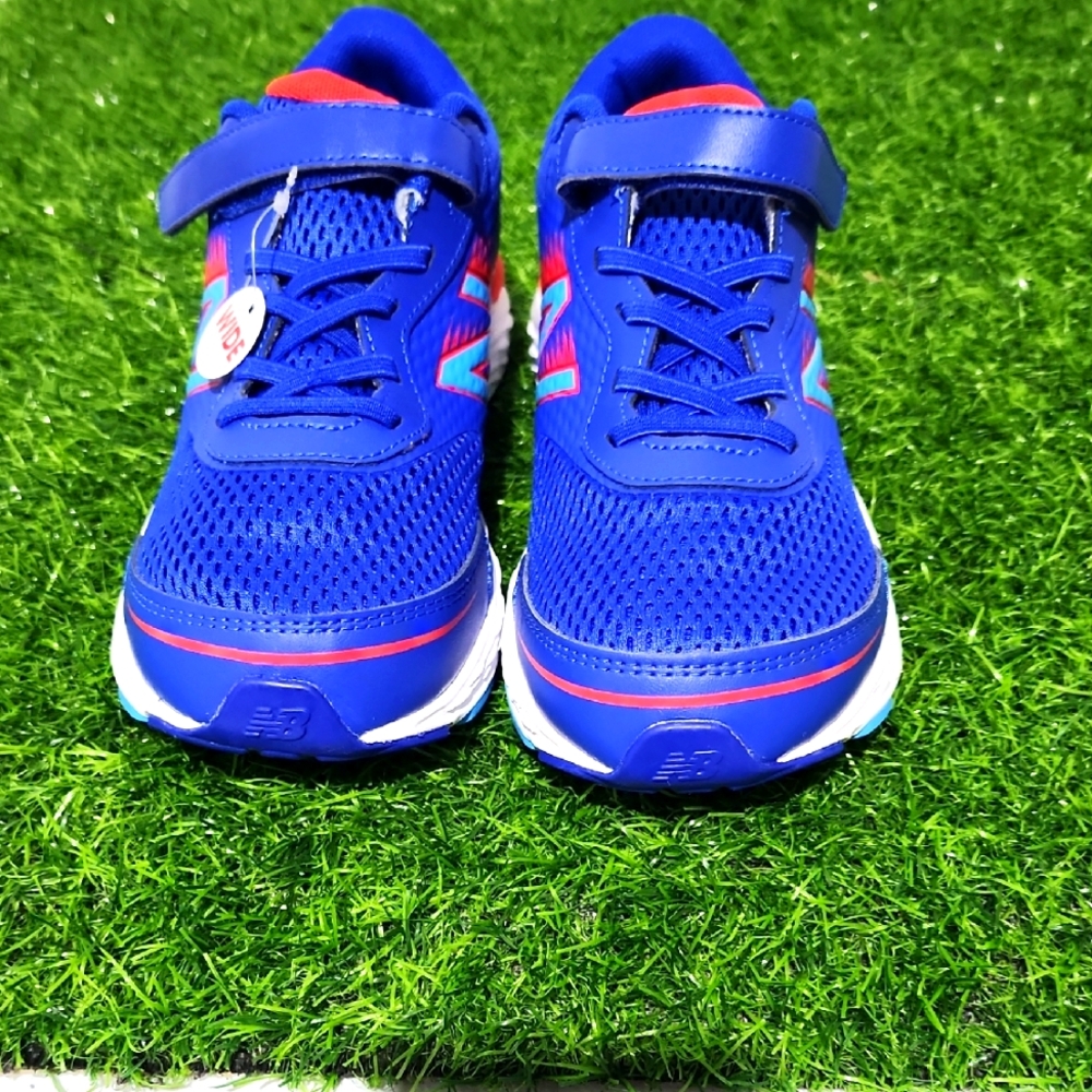680v6 Bungee Big Kid Wide 'Blue Neo Flame (NEW NO TAGS)